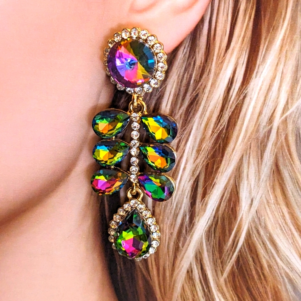 Cloie Earrings NWT 3 Inches Iridescent‎ Crystal Statement Drop Earrings